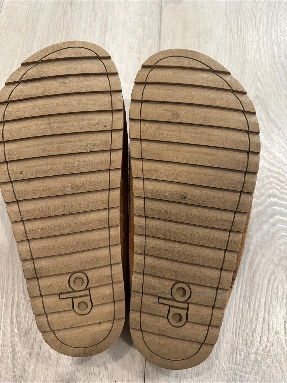 Alo Yoga Faux Shearling Suede Mule Slippers Brown Size 8 Cozy Comfort